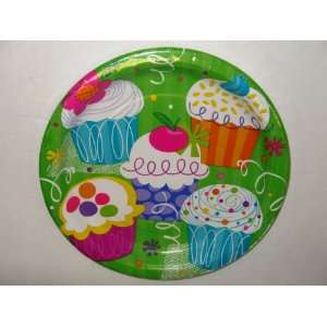  Cupcake Birthday Party 9in Paper Plates 8ct Toys & Games