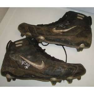  VINCE WILFORK Miami Hurricanes Signed GAME WORN CLEATS 