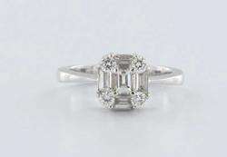 Estate Emerald Round Brilliant Diamond 18k Gold Engagement Ring 