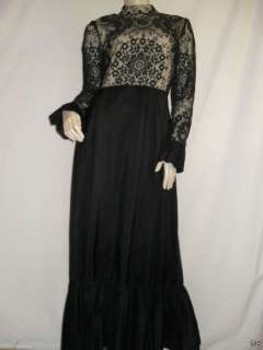 VINTAGE VICTORIAN BLACK Lace Mourning Long Floor Dress Lots of Lace 