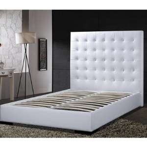   WHT / 1155 K WHT Delano Bed in White Size King Furniture & Decor