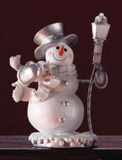 ALAB SNOWMAN HOLDING LAMP POST  