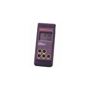 Sodium & salinity meter with carrying case (model #HI 