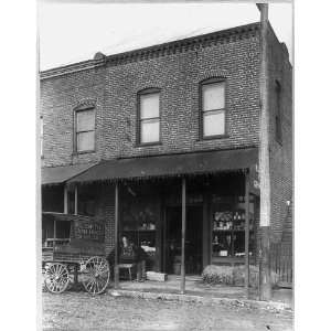  W. L. Smith,grocer in Knoxville,Tenn.