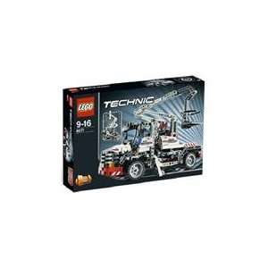  Lego Technic Bucket Truck #8071 Toys & Games