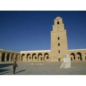  Great Mosque, Minaret and Courtyard, UNESCO World Heritage 