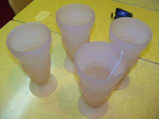 Set of 4 depression Frosted Pink Sundae Glasses Footed excellent 