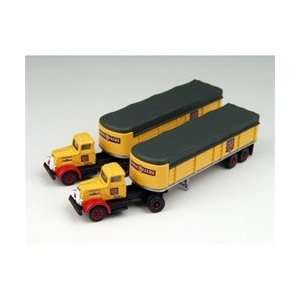  51130 N Classic Metal Works White WC22 Tractor/Covered 