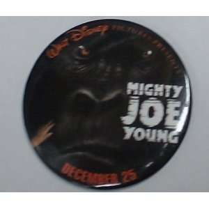  1779 MIGHTY JOE YOUNG MOVIE BUTTON 