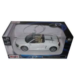  Audi R8 Spyder V10 White 124 Diecast Model Car Toys 