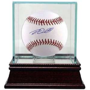 Roy Oswalt Signed Baseball   Official Major League w Glass Case JSA 