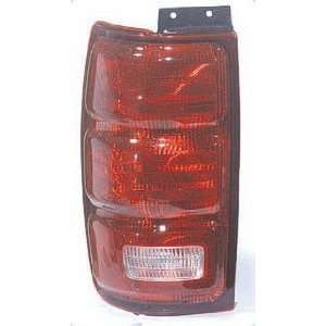  Get Crash Parts Fo2800119 Tail Lamp Assembly, Drivers 