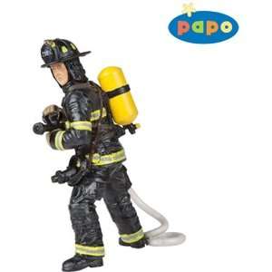  Papo 70004 Us Fireman With Hose Figure Toys & Games