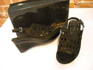 Makowsky Solly BLACK Leather Cutwork Wedge Sandals 5.5 NEW  