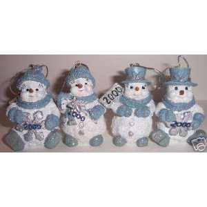 Snow Buddies   Lot of 4 Retired Ornaments YEAR 2000