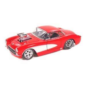    1957 Chevy Corvette Blown Engine 1/24 Red w/White Toys & Games