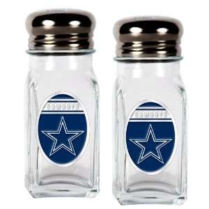    Dallas Cowboys Salt and Pepper Shaker Set