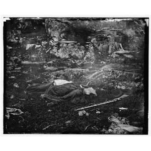 Gettysburg,Pennsylvania. Dead Confederate sharpshooter in The devils 