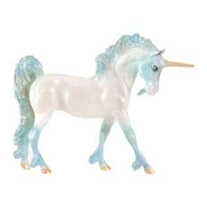  Breyer Paddock Pals Unicorn  Pearlescent Green Toys 