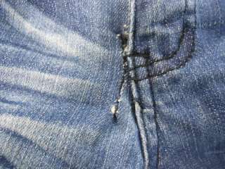   Blue Straight Leg Destroyed Denim Flattery Beautiful Jeans Sz 11/31