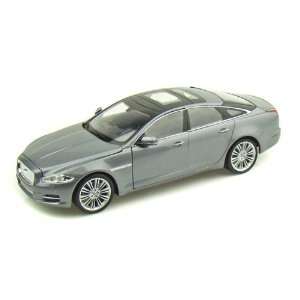  2010 Jaguar XJ 1/24 Grey Toys & Games