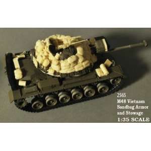   Verlinden 1/35 M48 Sandbag Armor & Stowage Set Vietnam Toys & Games