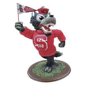  NC State Wolfpack Cheering Mascot Figurine Sports 