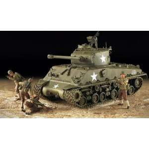   M4A3E8 Sherman US Army Easy Eights Tank (Plastic Models) Toys & Games