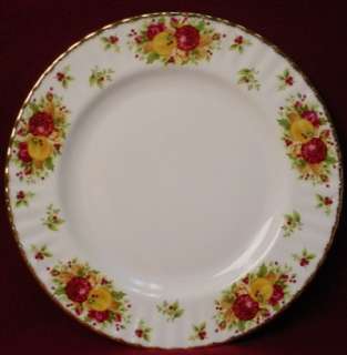 ROYAL ALBERT china OLD COUNTRY ROSES Holiday pattern DINNER PLATE 