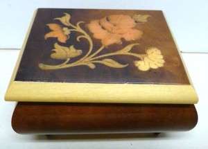 WOOD MUSIC BOX WITH INLAID FLOWERS SANKYO MUSICAL MOVEMENT MADE IN 
