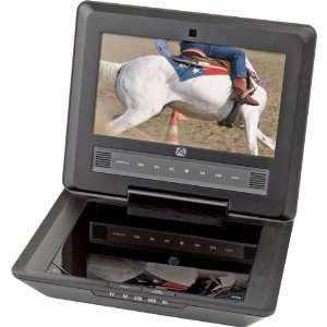  New 9 Widescreen Portable DVD Player   CL4225 Electronics