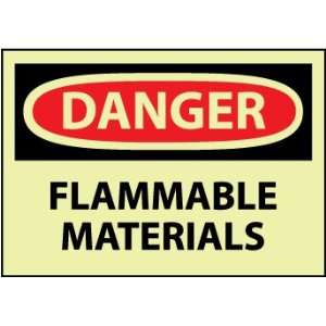 GD39PB   Danger, Flammable Materials, 10 X 14, Pressure Sensitive 