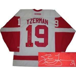  Steve Yzerman Signed Uniform   Redwings CCM White Sports 