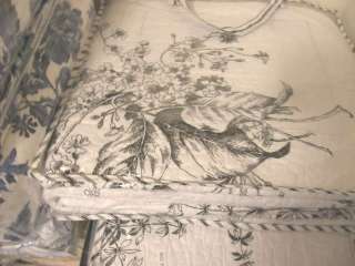 FRENCH COUNTRY FLORAL QUILT with TWO MATCHING SHAMS ~ SIZE QUEEN
