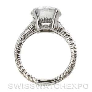 This is a stunning, rich, sparkly ring sure to impress. The ring is a 