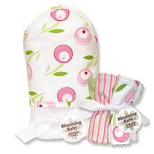 Trend Lab Tulip Hooded Towel & Wash Cloth Bouquet   Trend Lab 