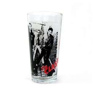 Classic Clash drinking glass in gift box 