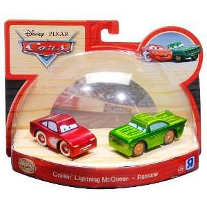 Disney/Pixar CARS Movie Exclusive (Radiator Springs CRUISIN LIGHTNING 