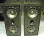 Beautiful Pair of Black Klipsch KG2.2 High Fidelity Speakers  