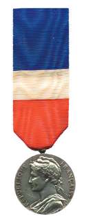 1949 France   Medal of Honor for 25 years service NAMED  