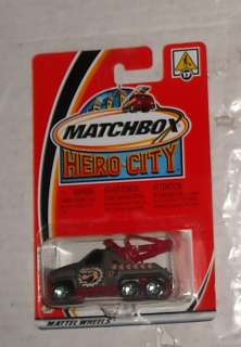 2002 MATCHBOX HERO CITY TOW TRUCK #17 diecast MOC  