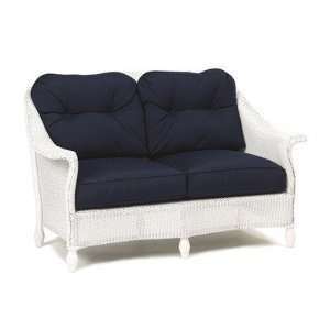  Lloyd Flanders 25050001 Embassy Loveseat