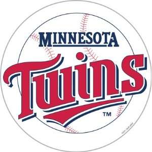  Minnesota Twins 12 VINYL MAGNET SET OF 2