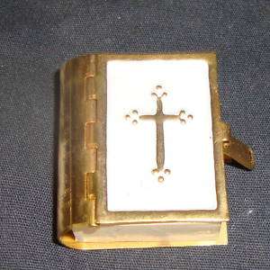 MINIATURE DOLLHOUSE FAMILY BIBLE  