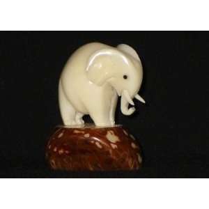  Ivory Elephant Tagua Nut Figurine Carving, 2.4 x 2.4 x 1.6 