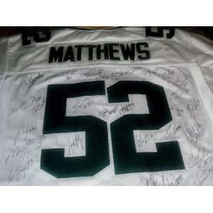  2010/2011 Green Bay Packers Team Signed Jersey 