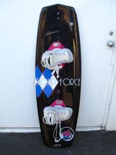 LIQUID FORCE AERCORE MAVEN 136 JETT WOMENS WAKEBOARD WITH MINX 