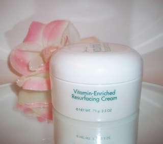 Youthful Essence Susan Lucci Resurfacing Cream 2.5oz  